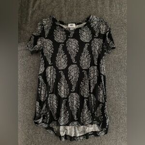 Old Navy black and white floral shirt, size XS